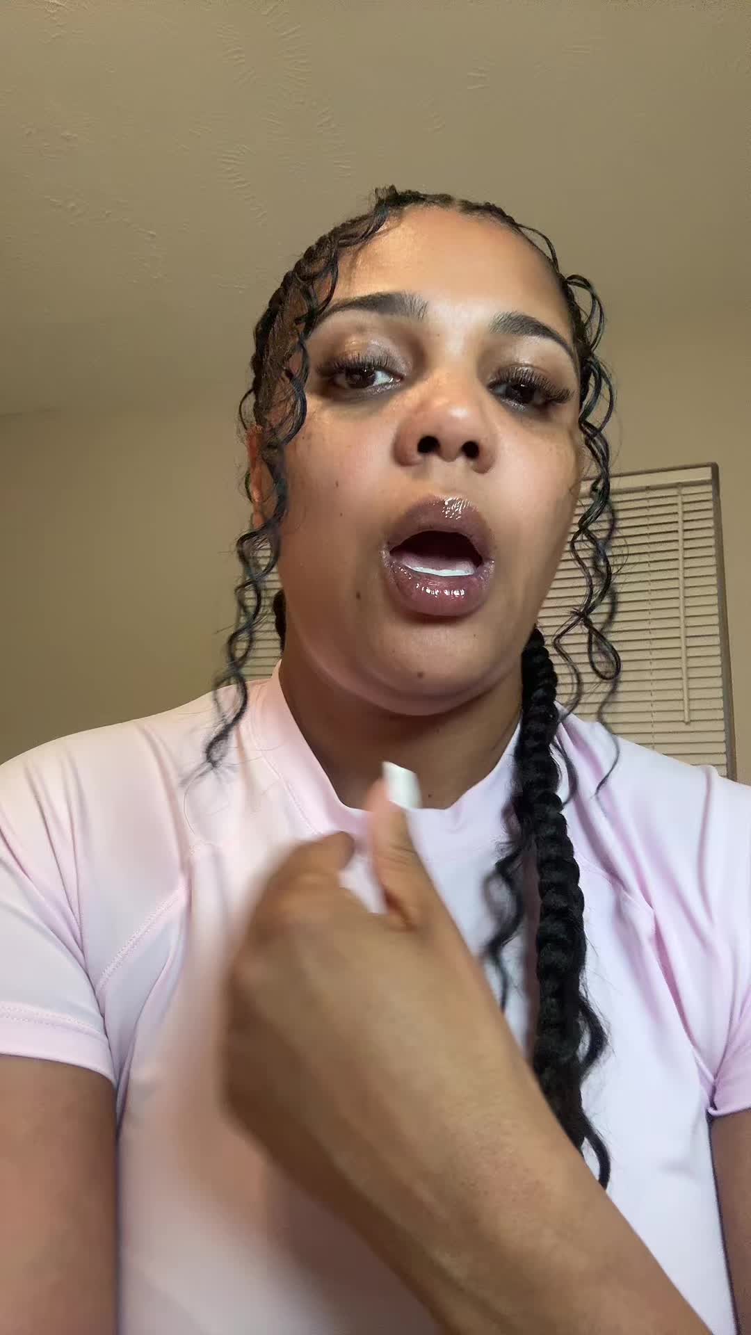 @twinnemom1