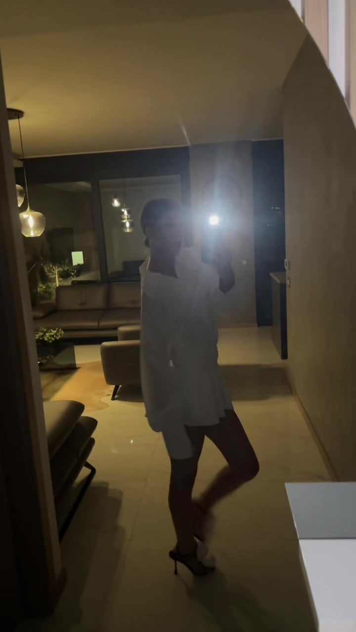 @LI