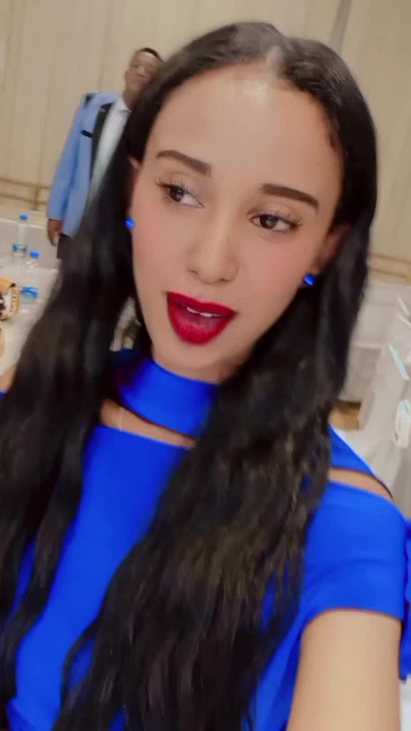 @tsiya