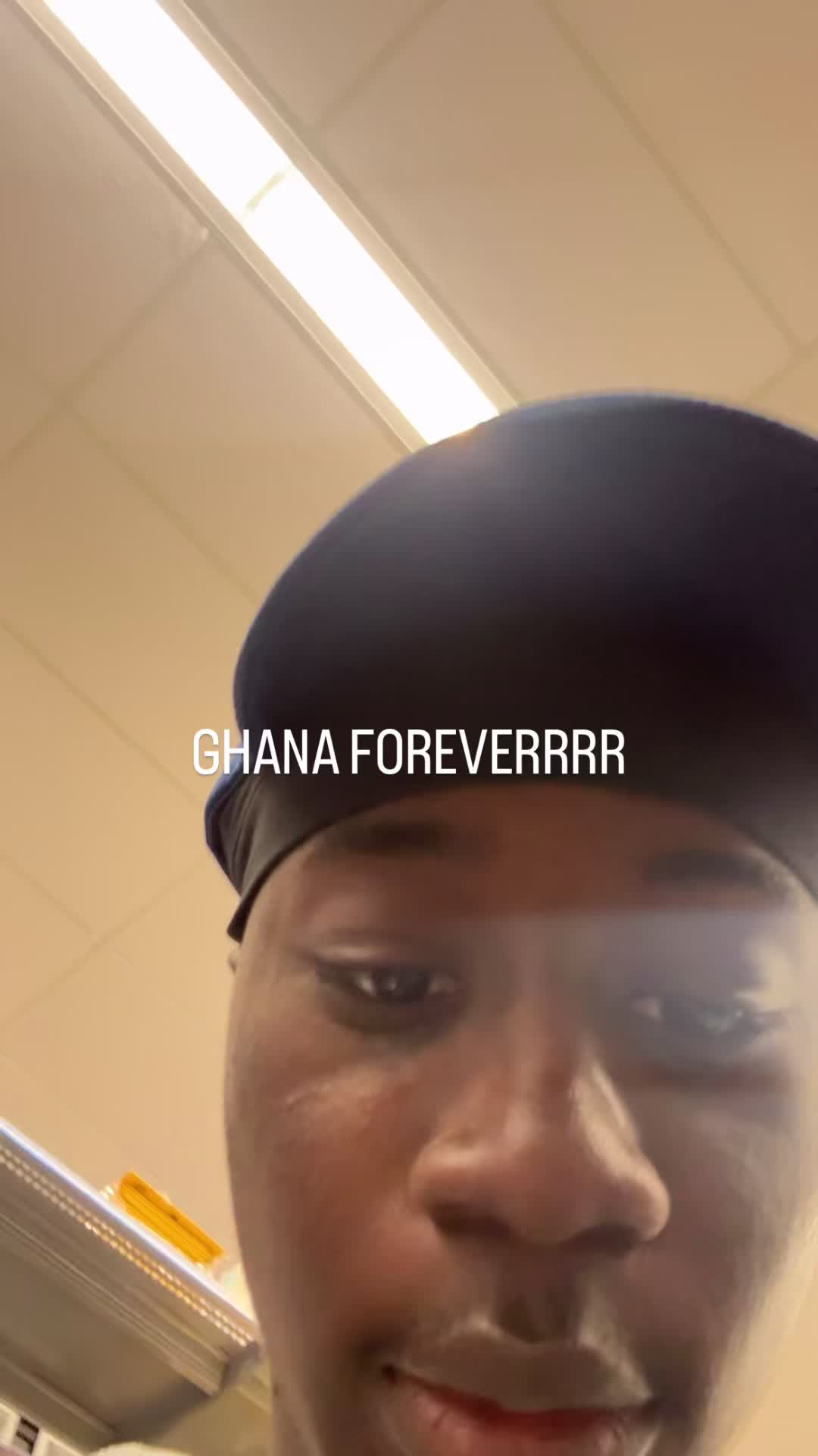 @Y🇬🇭