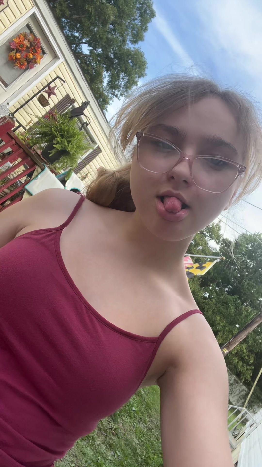 @noramakeup29