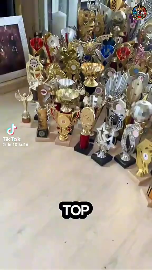 @স্বপ্নের খোঁজে