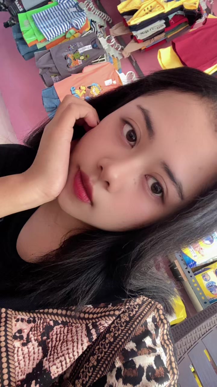 @🦋TiinaCute♥️