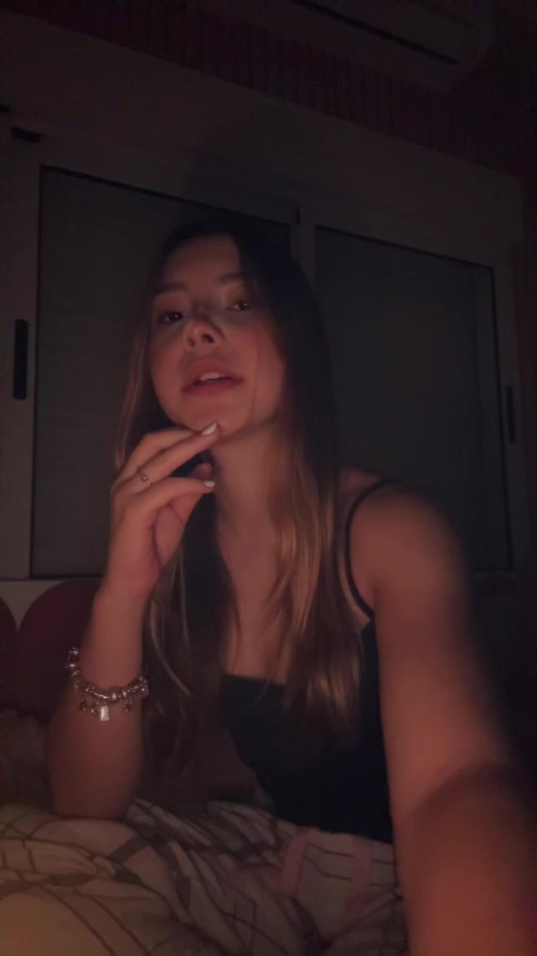 @jujuamancio
