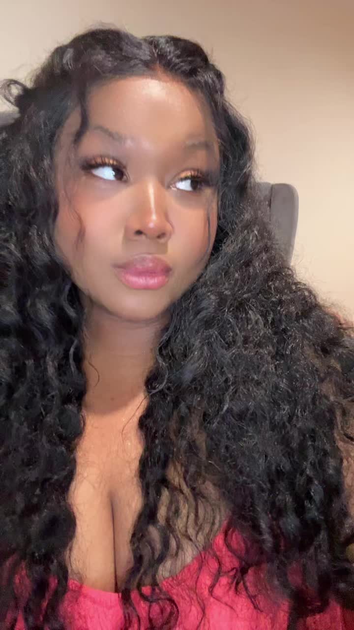 @D&egrave;j&agrave; Nicole🎙️