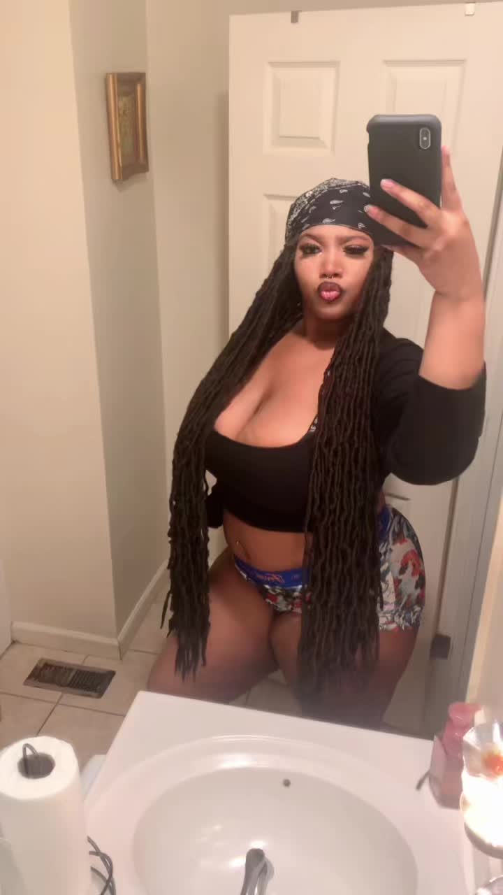 @Niya Lineberger wilson