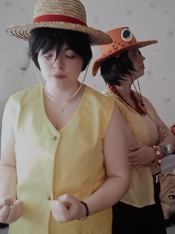 @Ame-cosplay