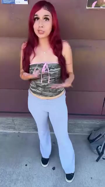 @👣