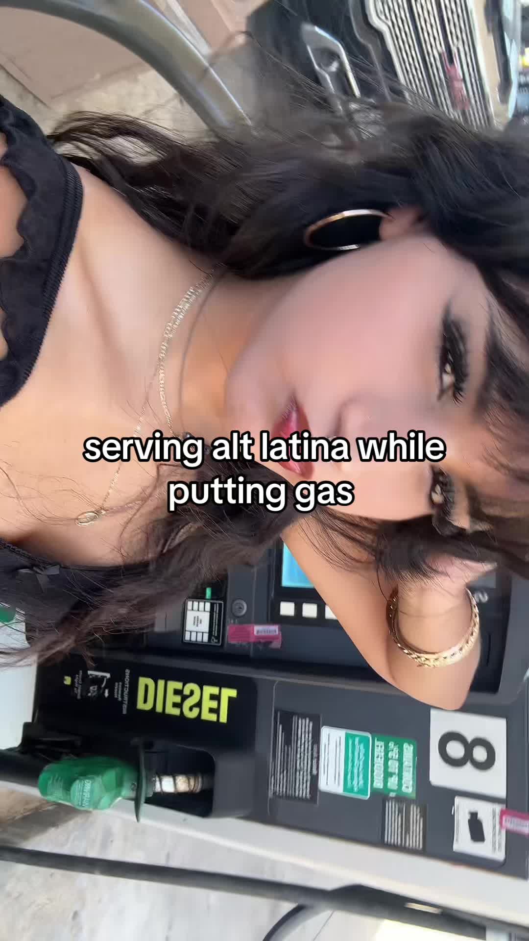 @️