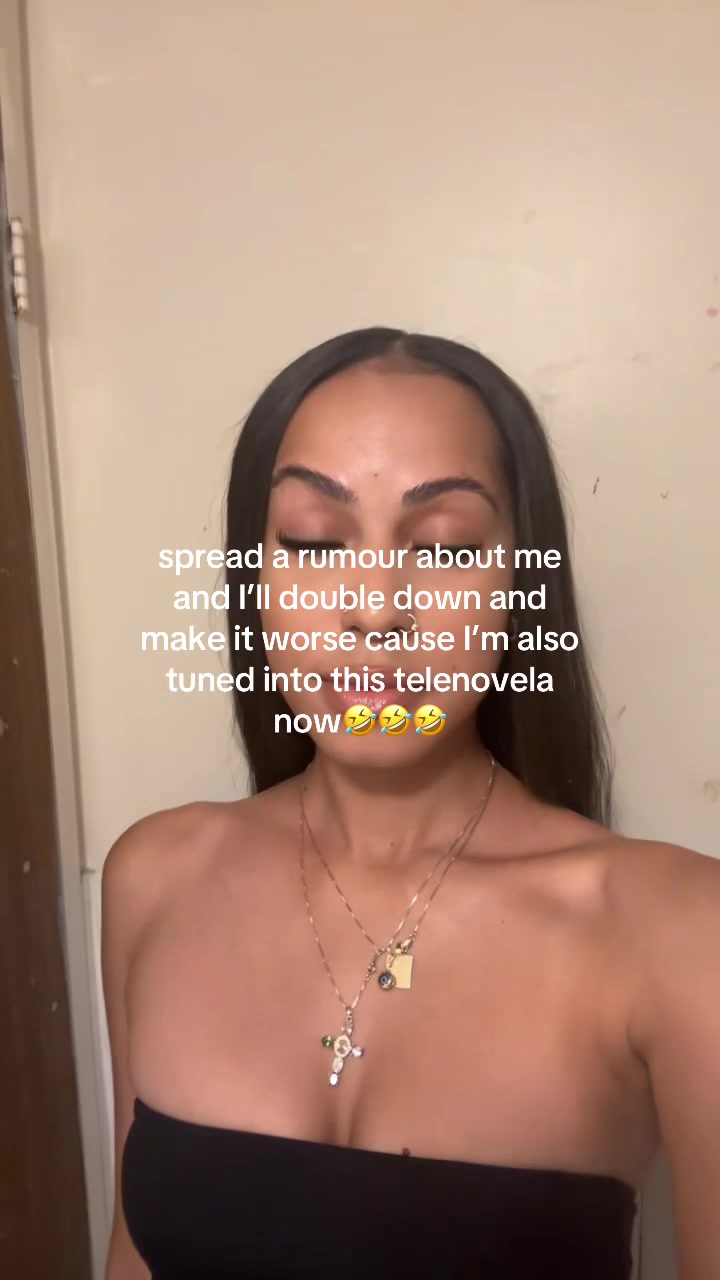 @ELLENIA MIONI