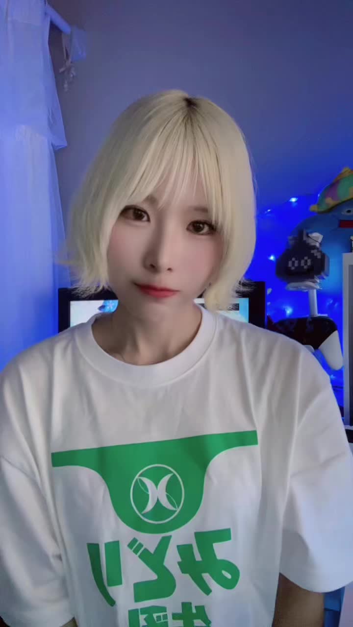 @椎原えみ
