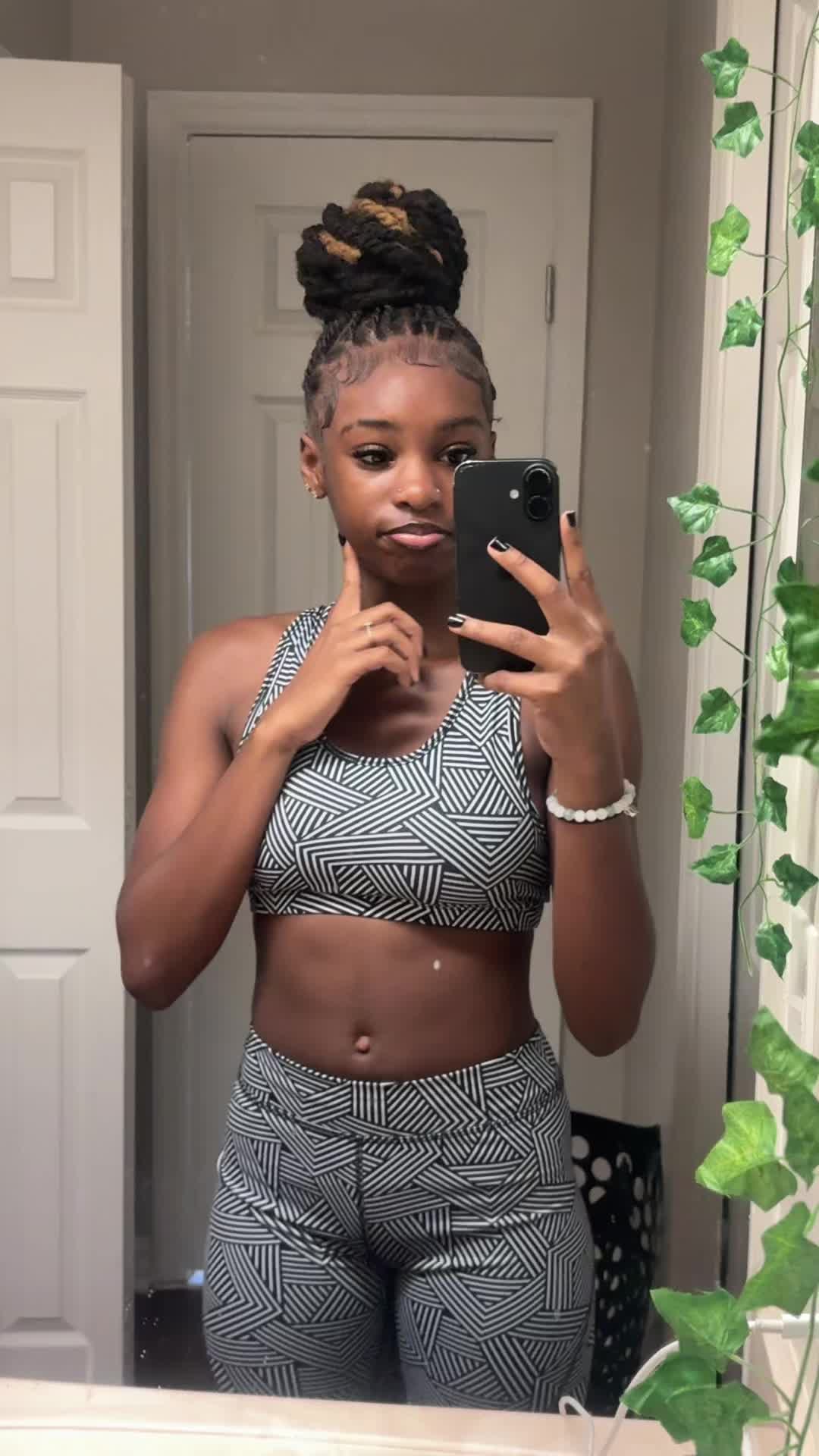 @&lsquo;lil mama