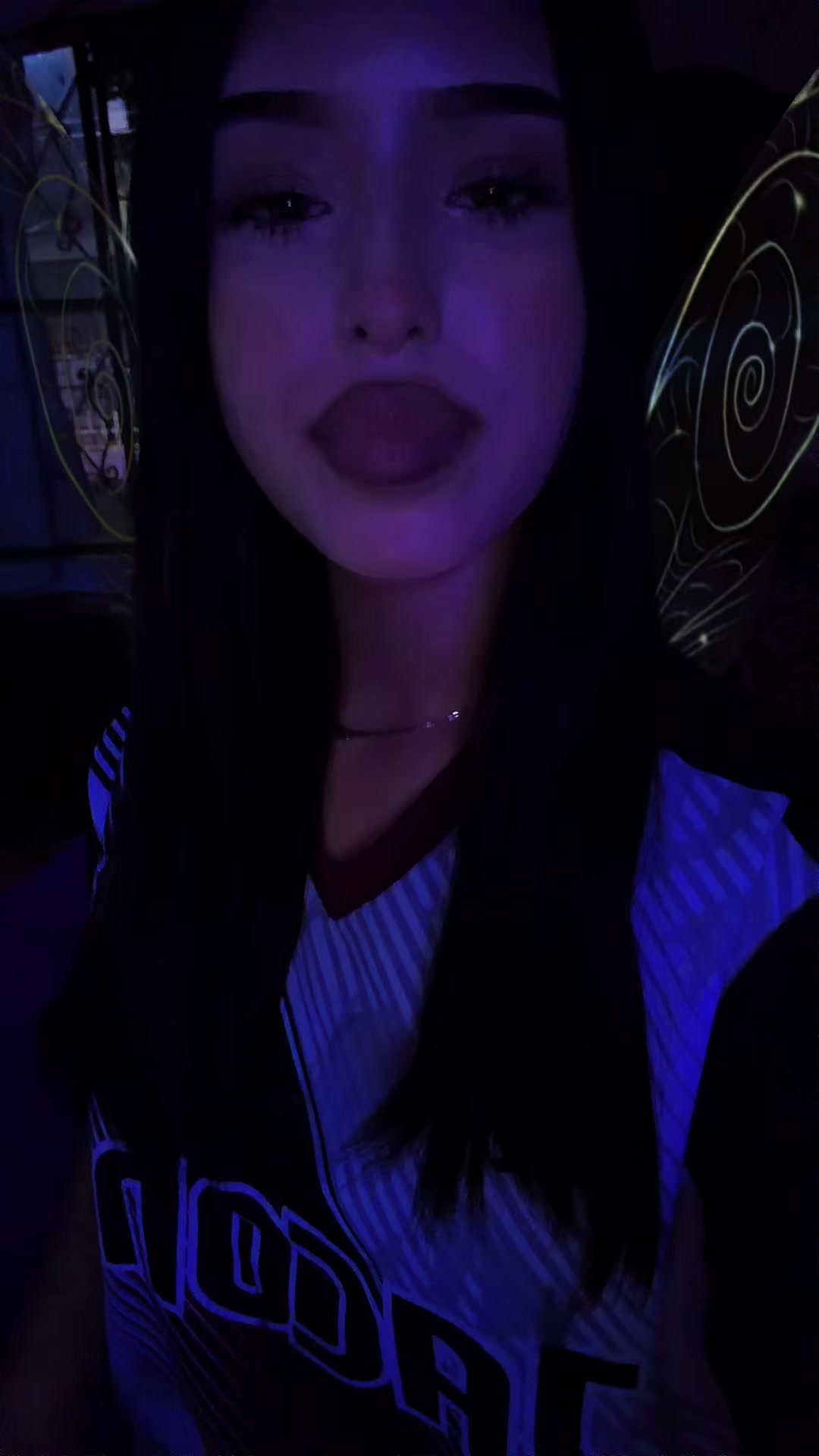 @ℋℯ𝓇𝓃𝒶𝓃𝒹ℯ𝓏 ✨🤍