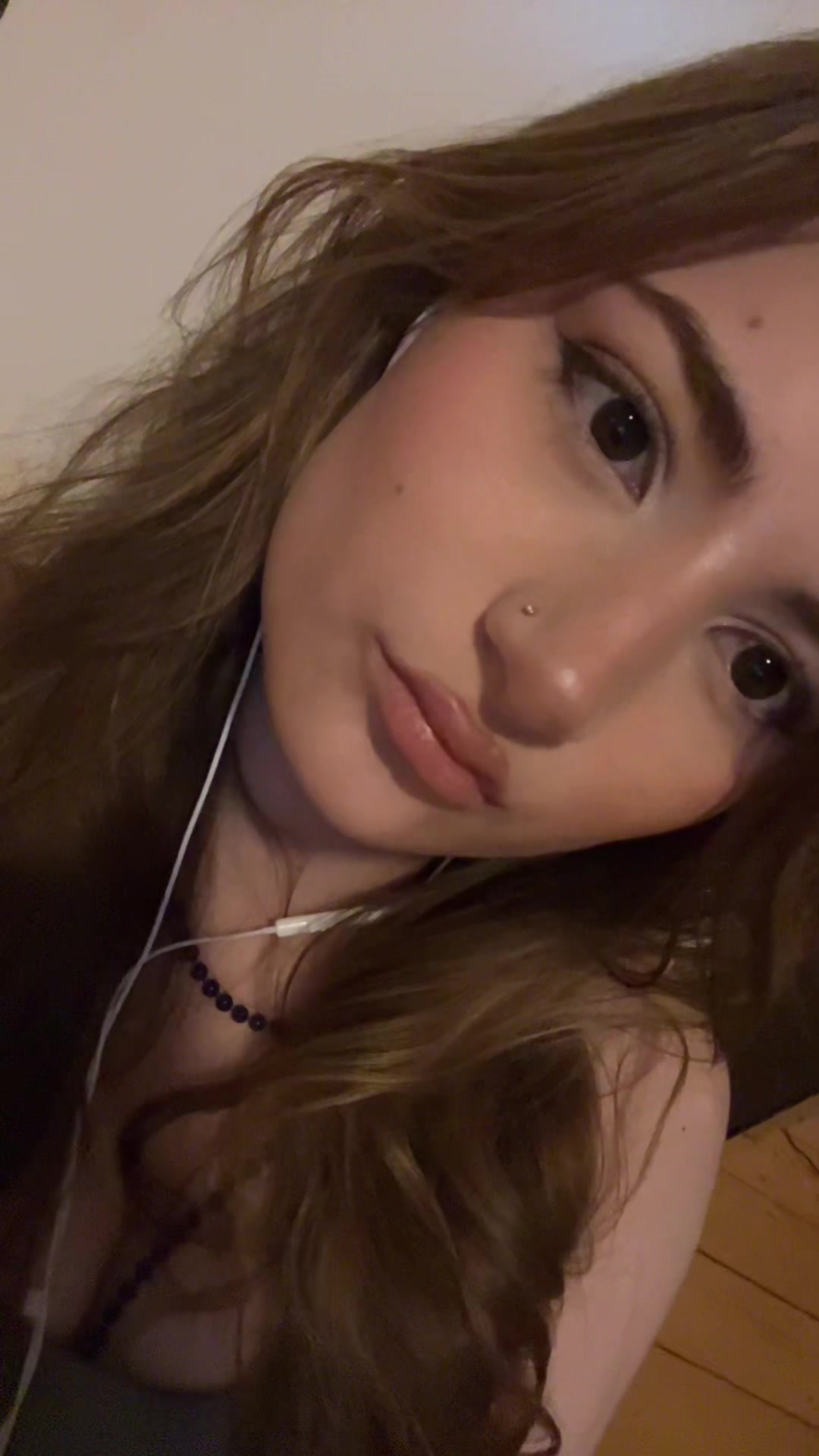 @lara1zel