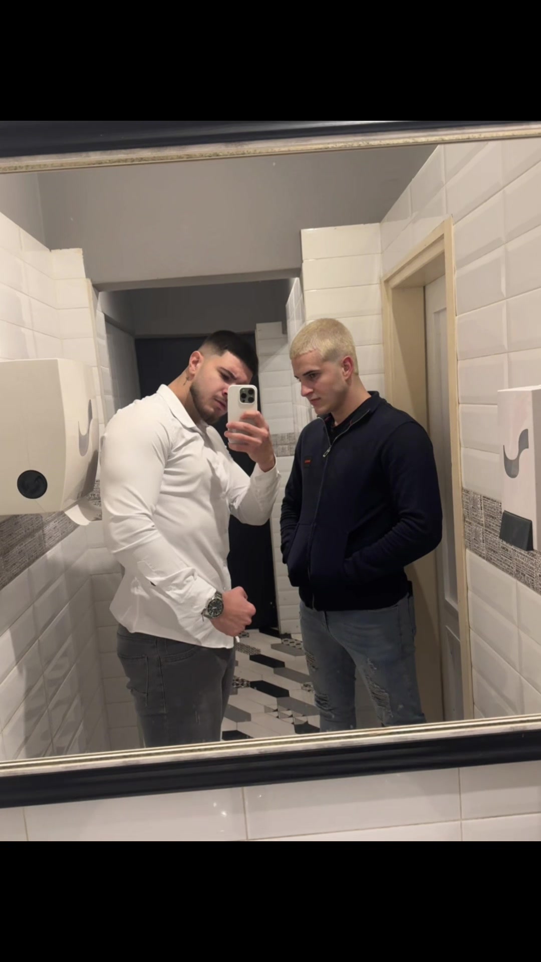 @VLADIČANSTVENI