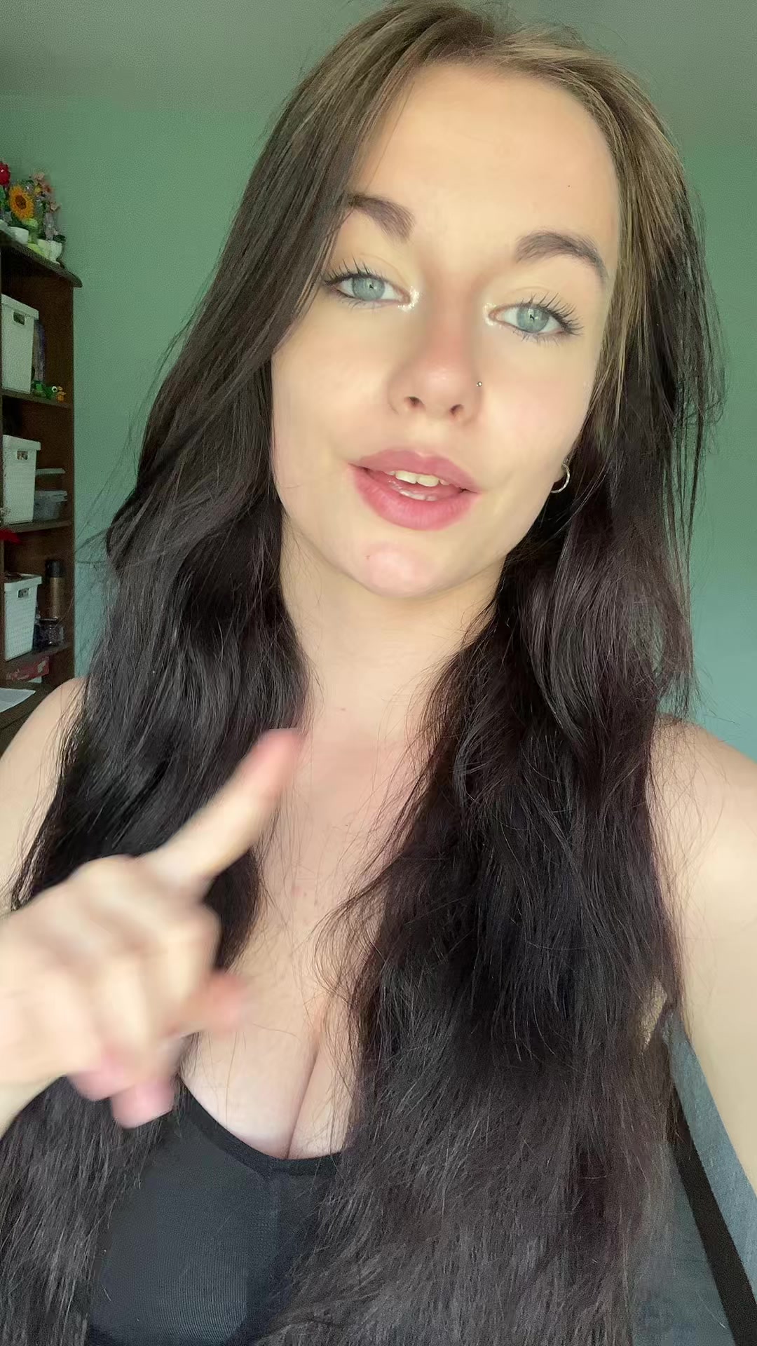 @<3
