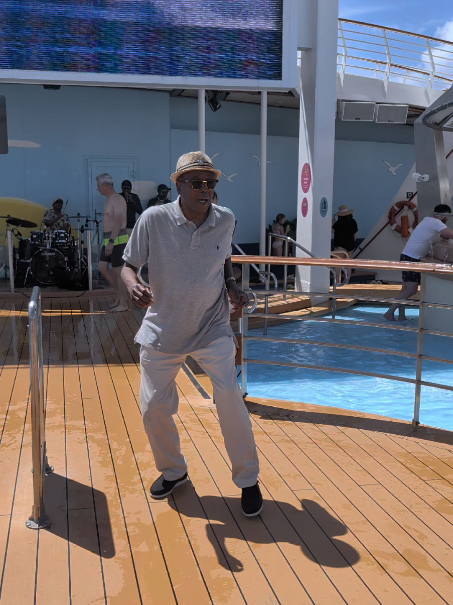 @DudeTopia Of The Seas