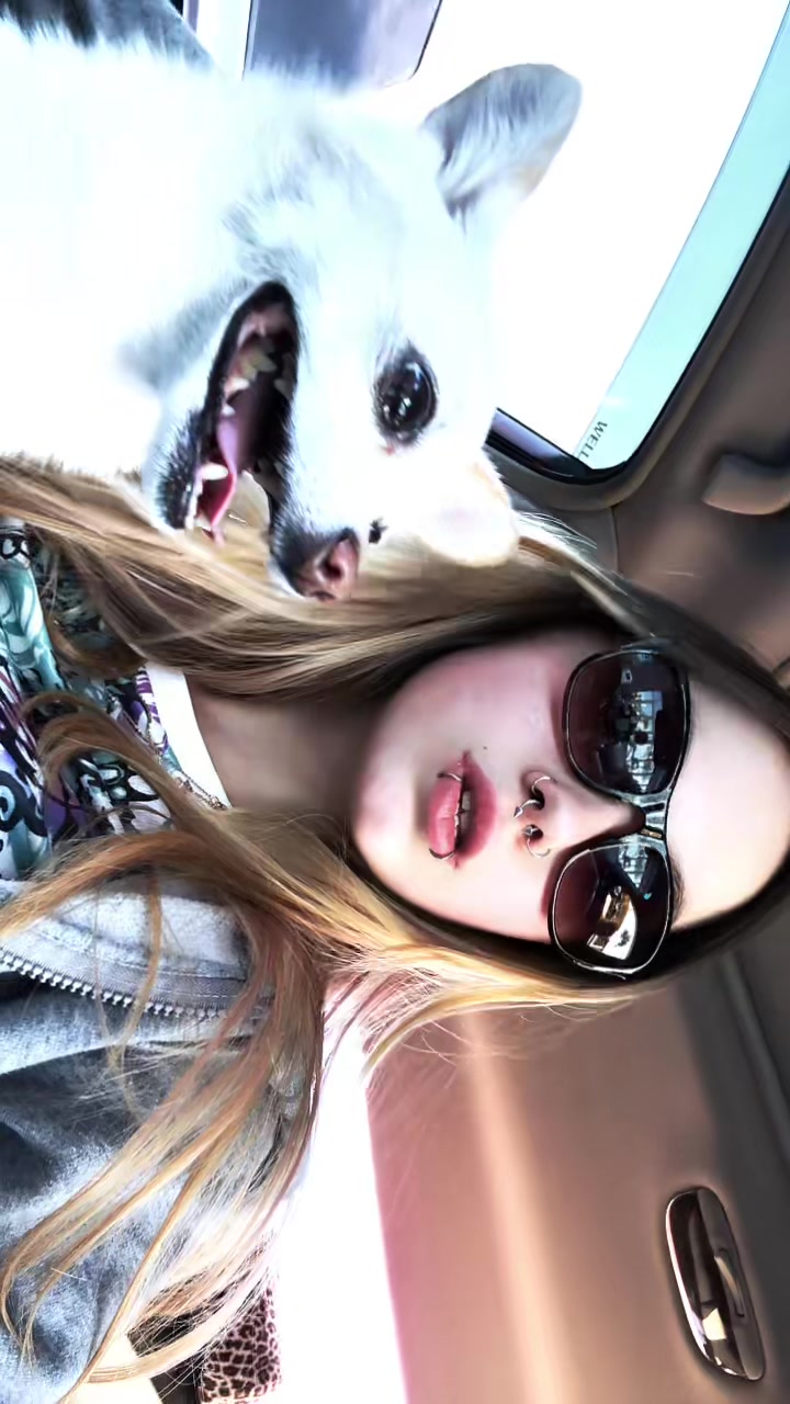 @dollface
