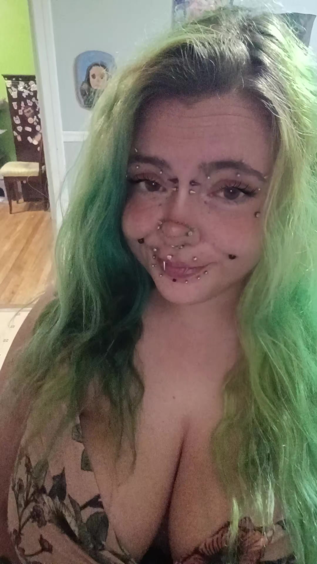 @ZombieGirl✨