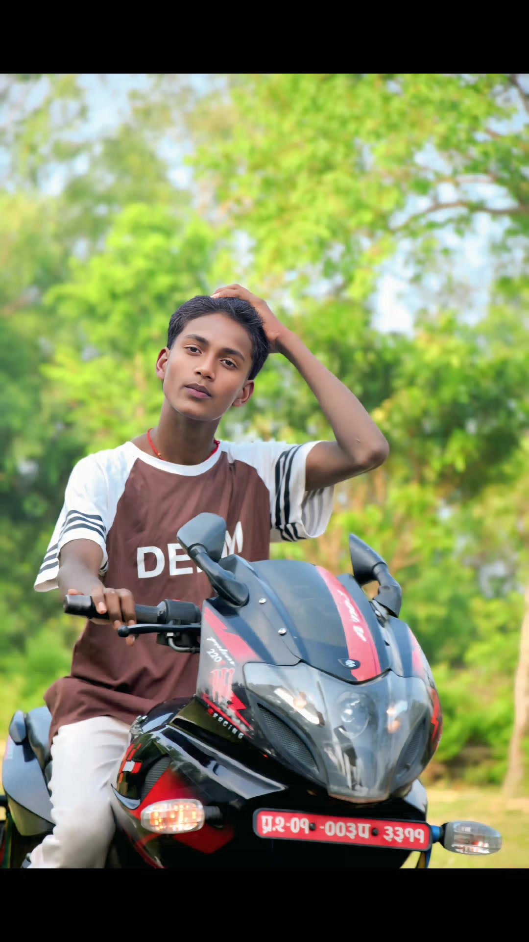@Bhojpuri_Razza