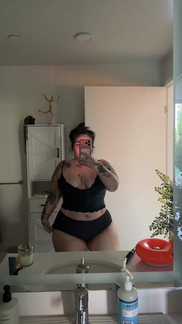 @hayleyjae