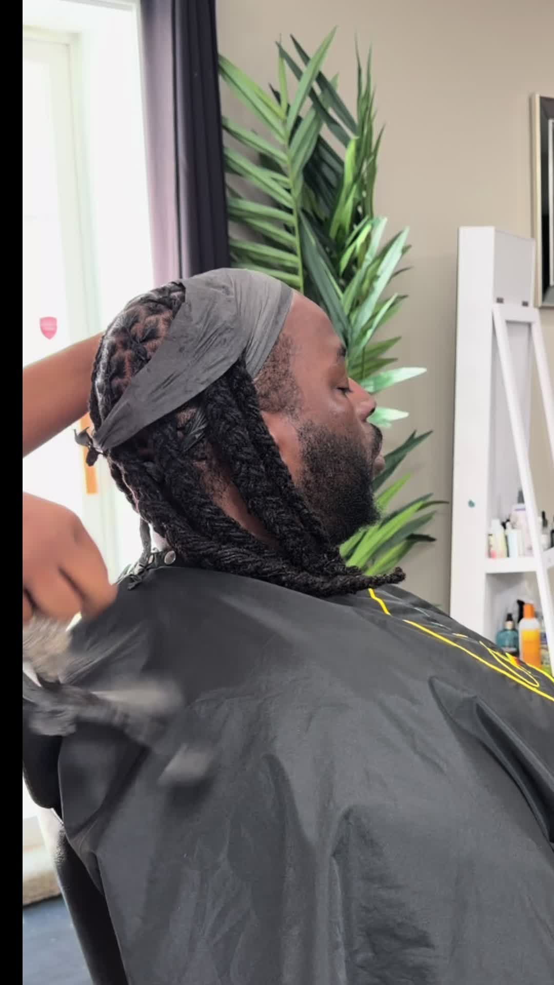 @yanneikaharriott