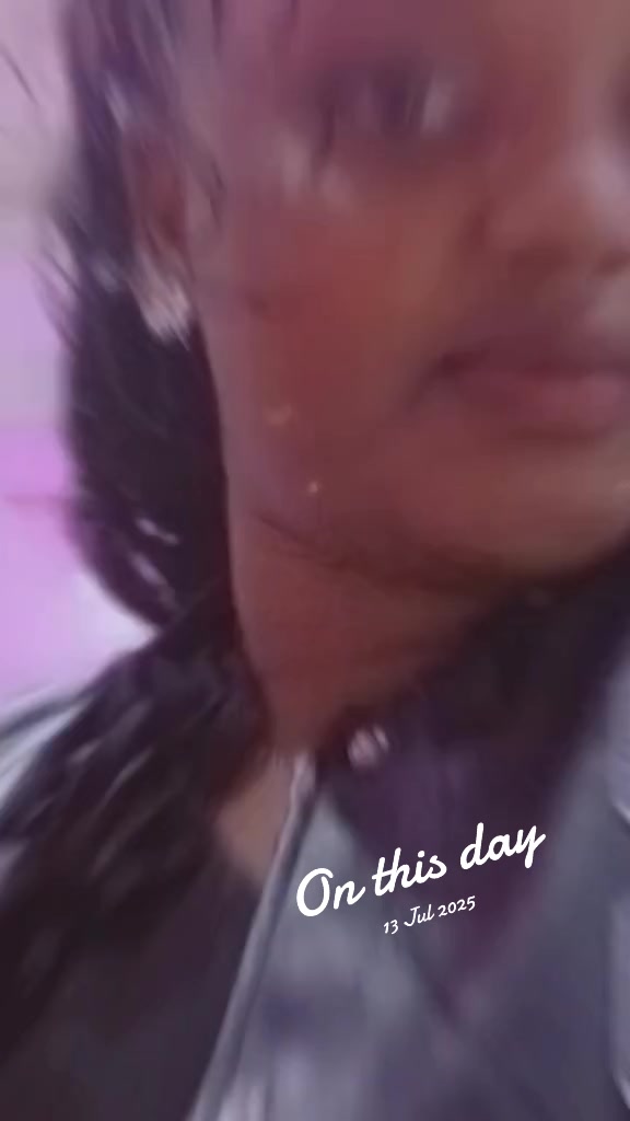 @Miss  Aquaria Roxanne