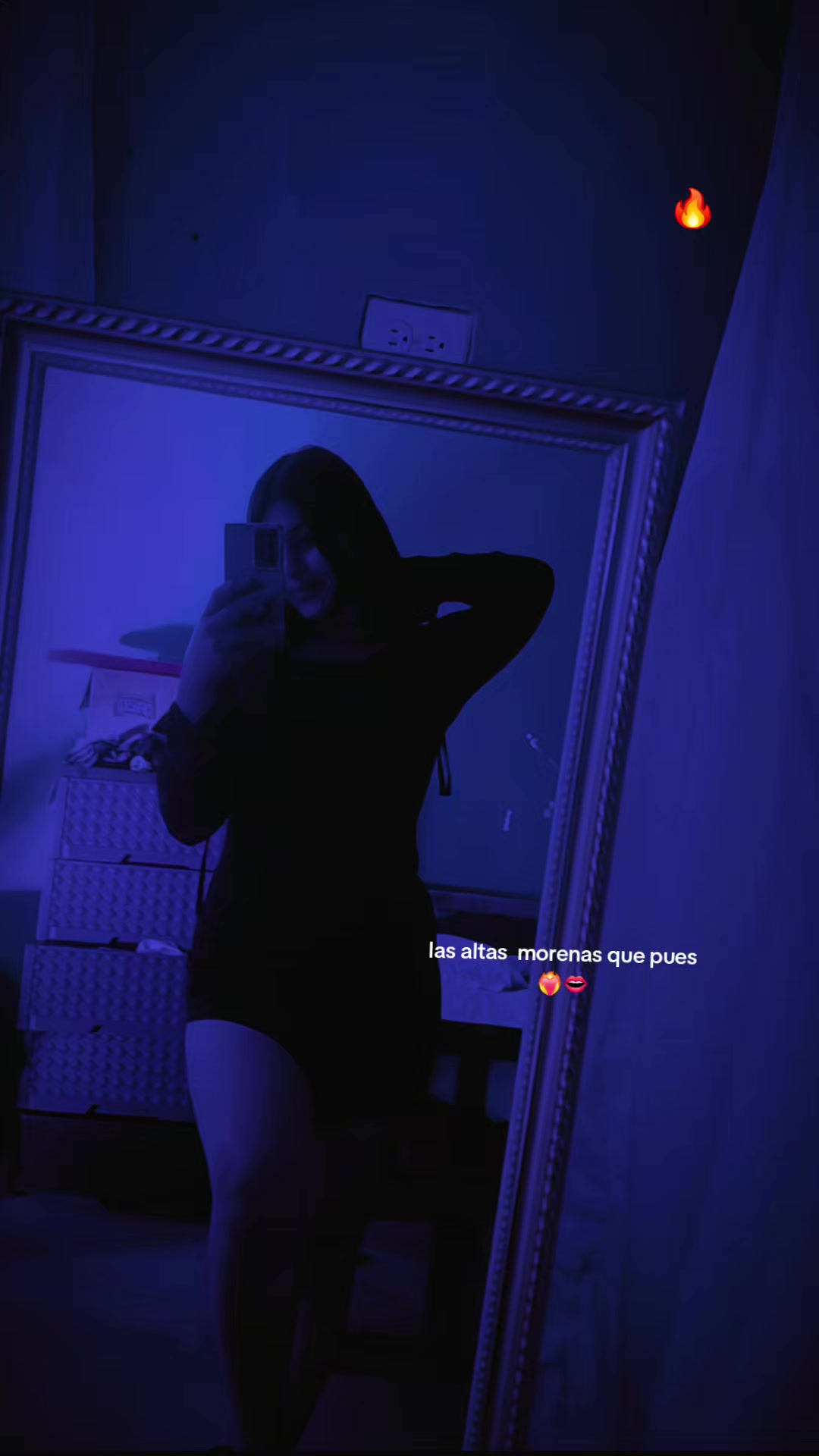 @Luna...๐