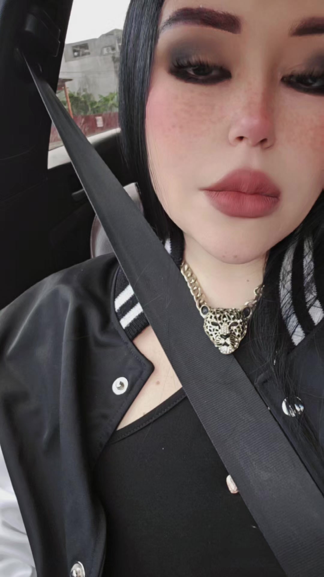 @VioletaUgalde