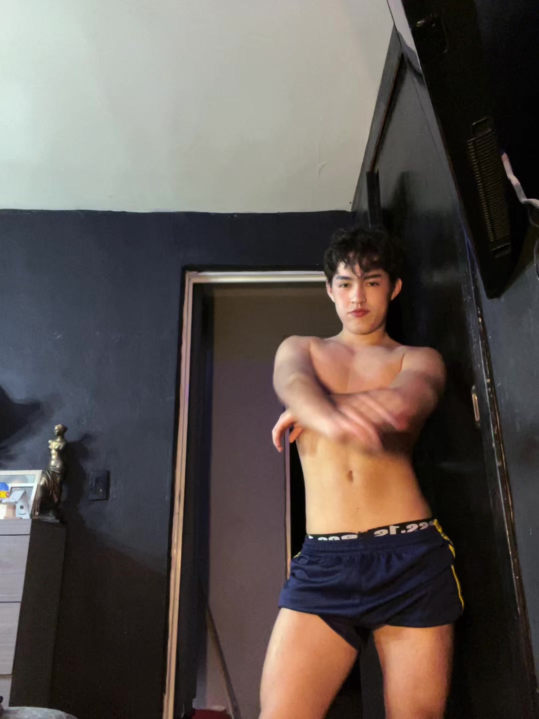 @ADRIELITO