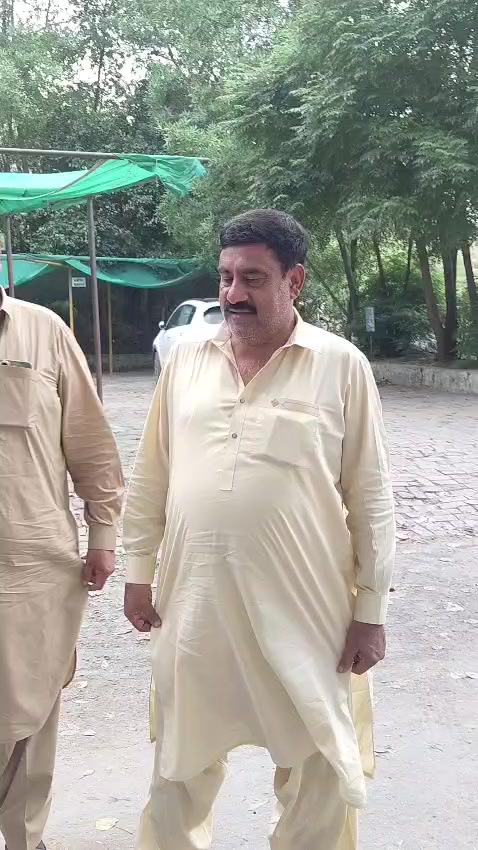 @S Qamar Zaman