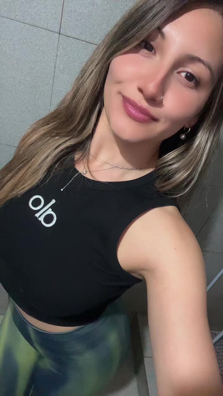 @ANI🍑🍒🫦