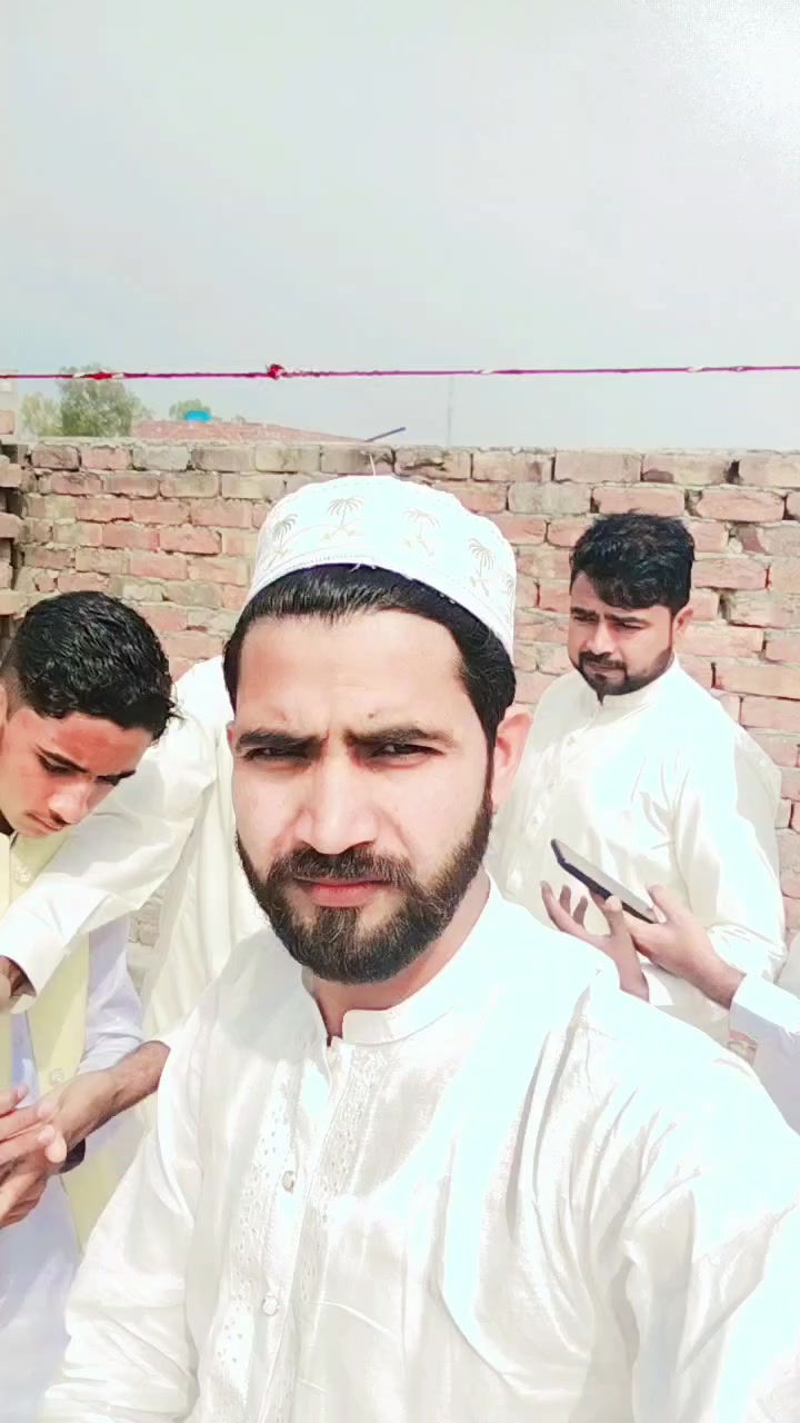 @SHAFAQAT ALI kasuri😘😘😘