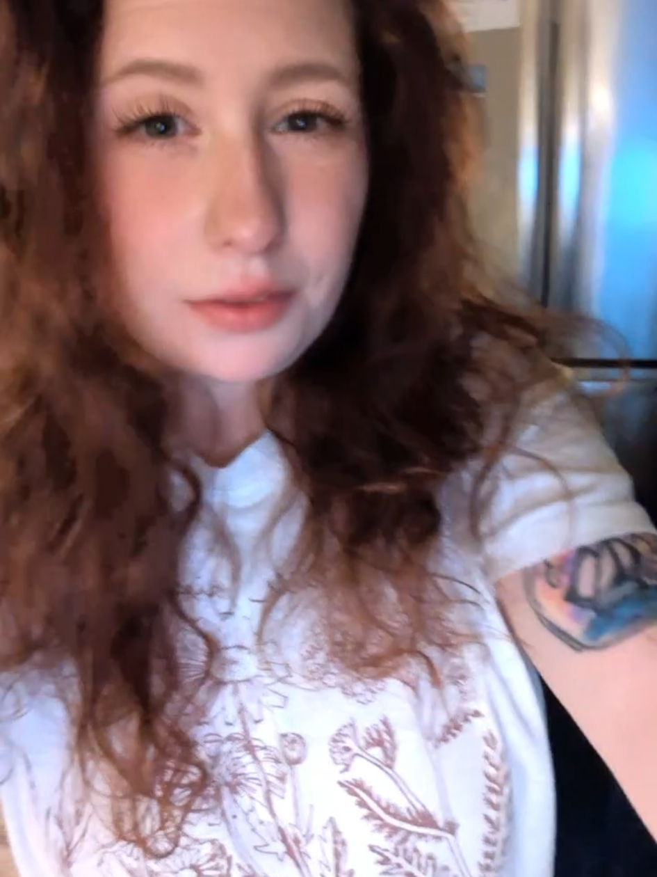 @tinyredhead