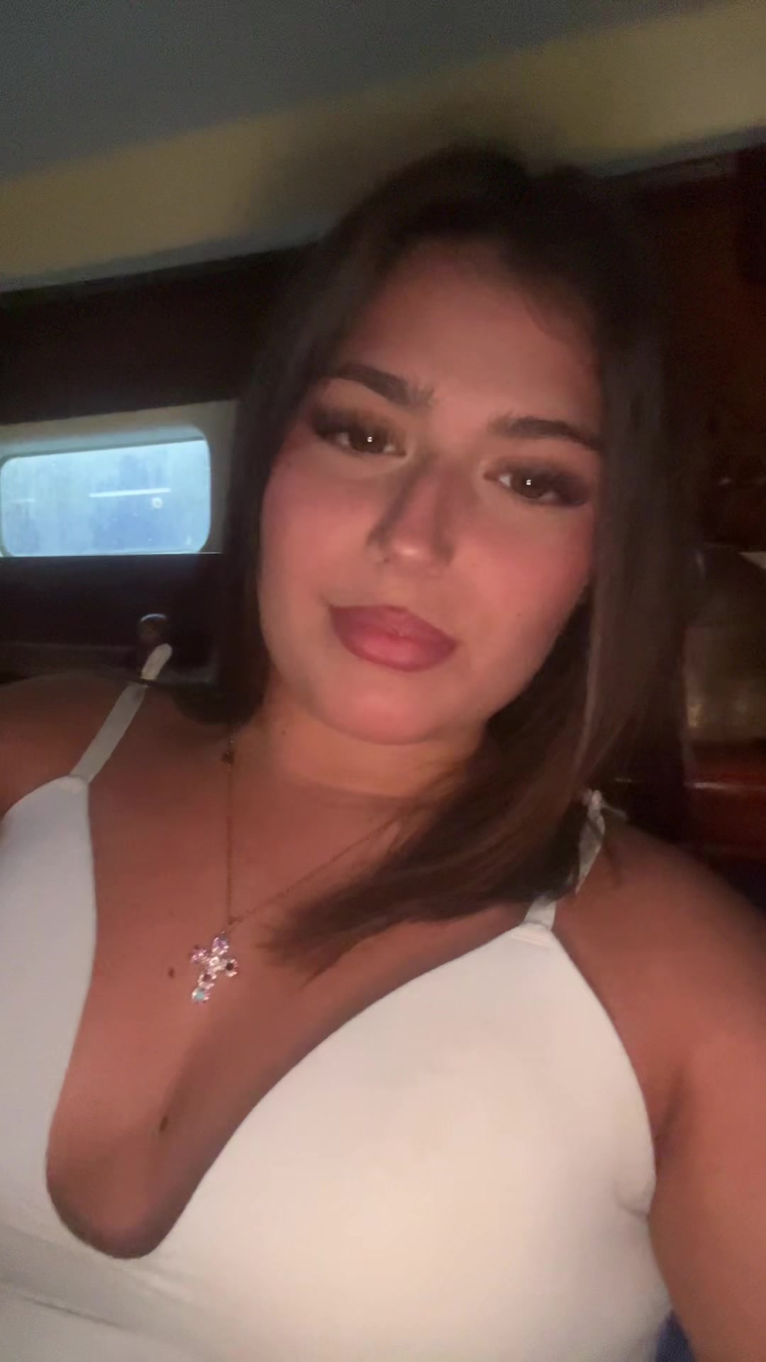 @Iness_brt83