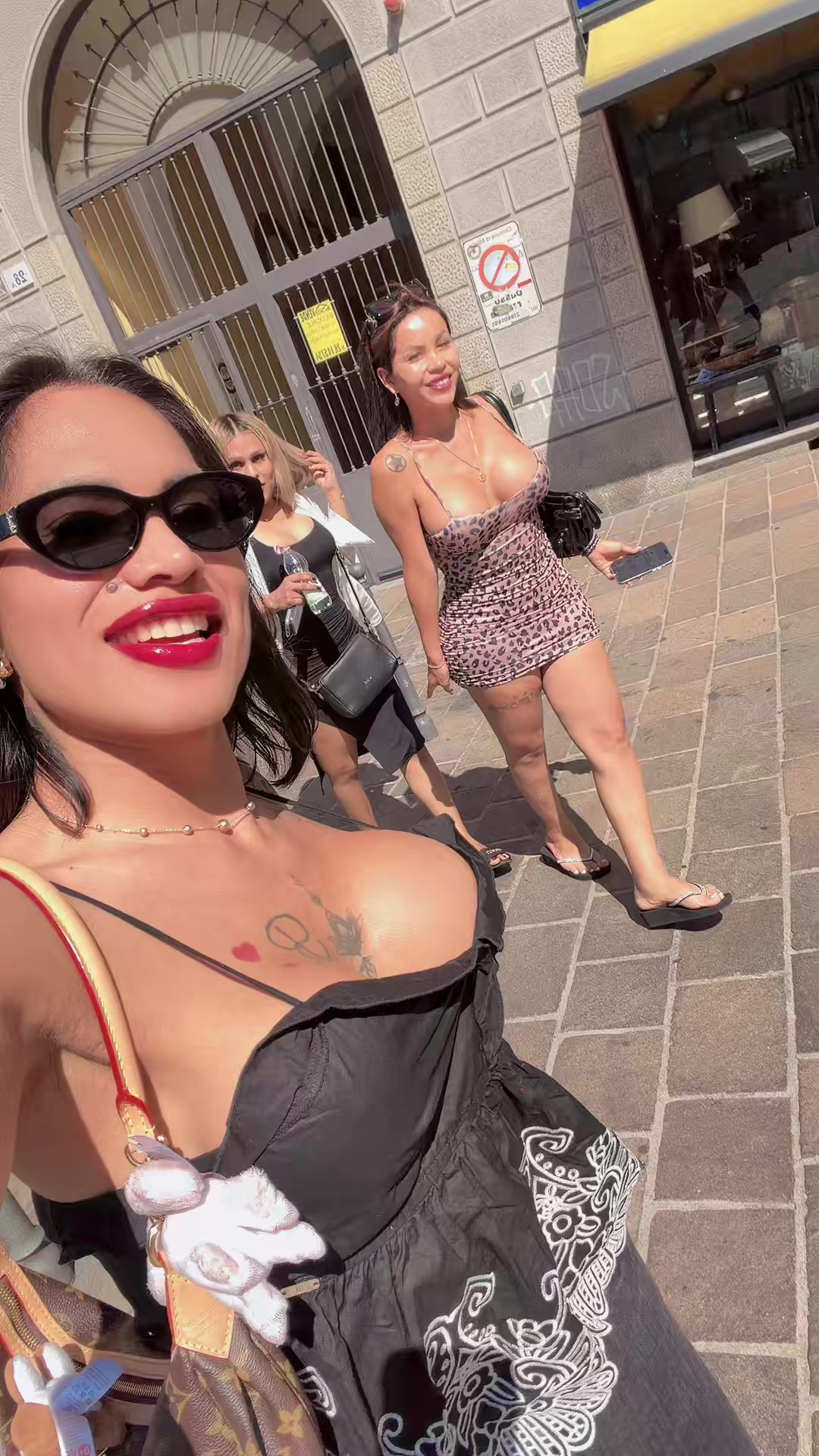 @Devoraemma🇵🇪🇮🇹