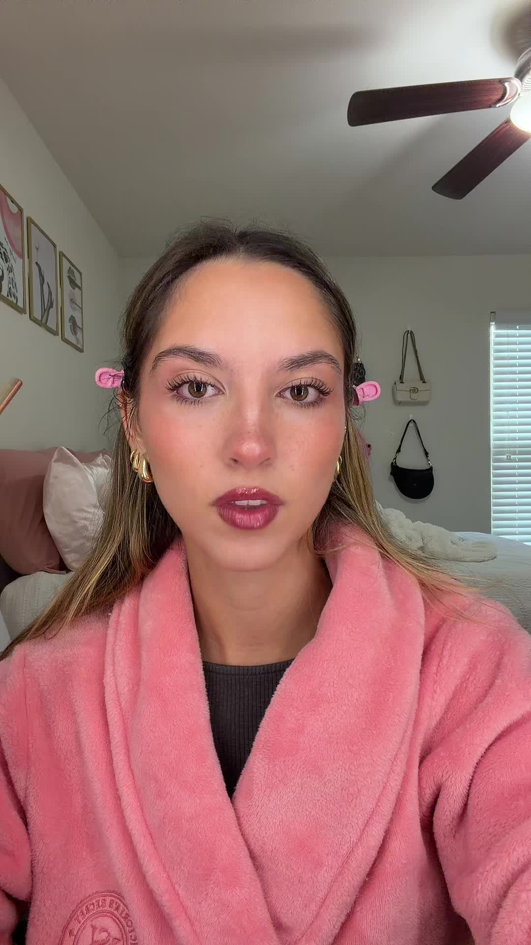 @juliaawhitaker