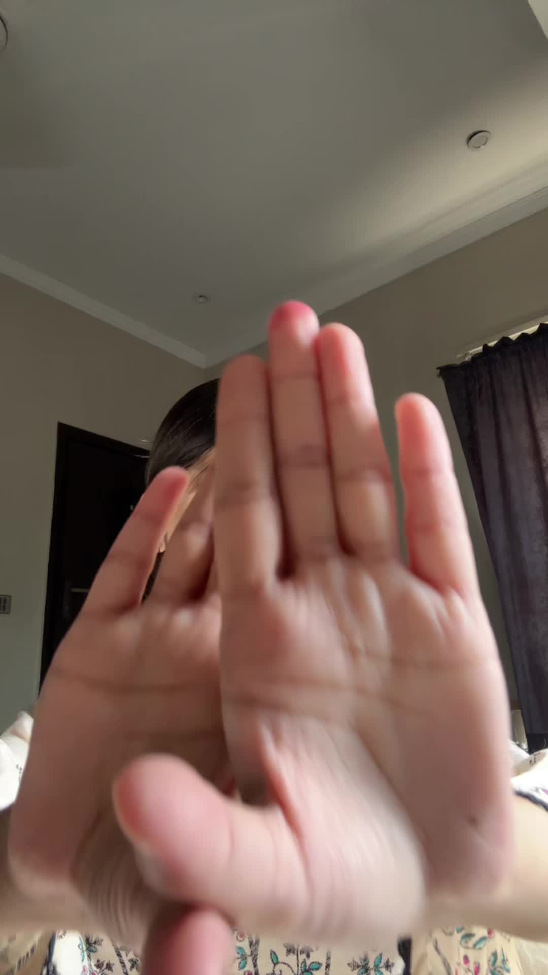 @AyeshEe🌸