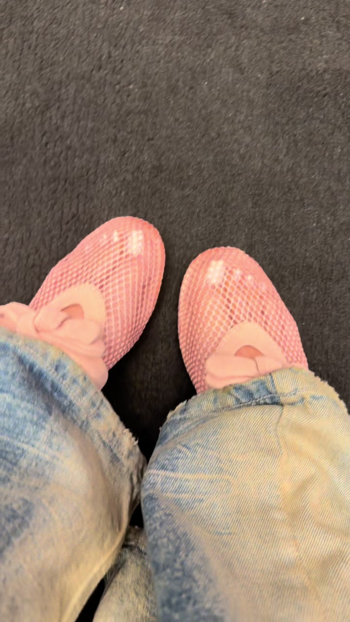@Angel Feet ๐