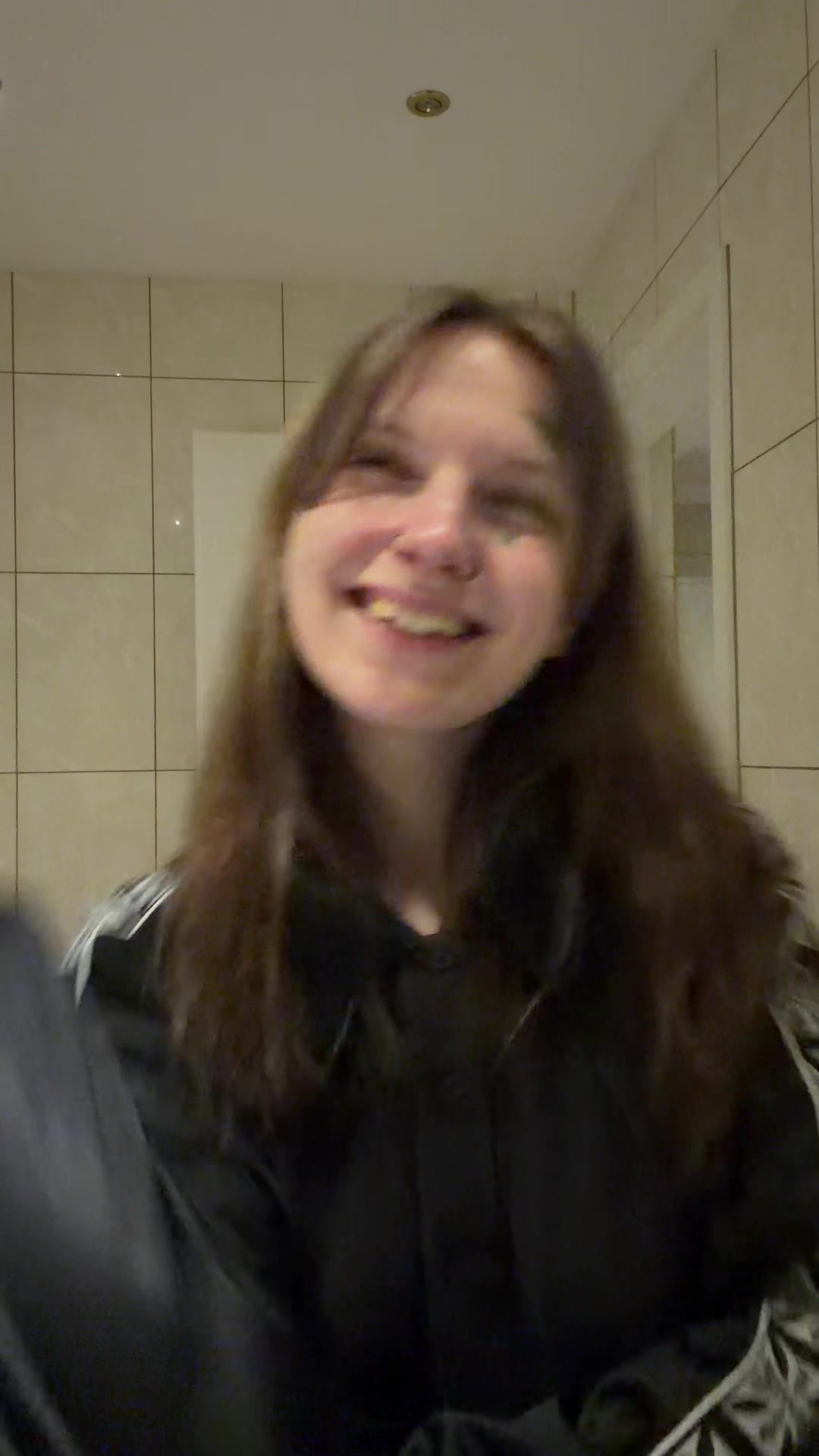 @lyzz