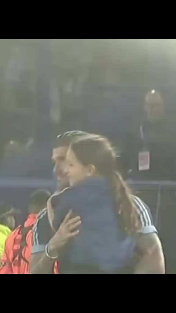 @Fans MESSI ❤️👌👀