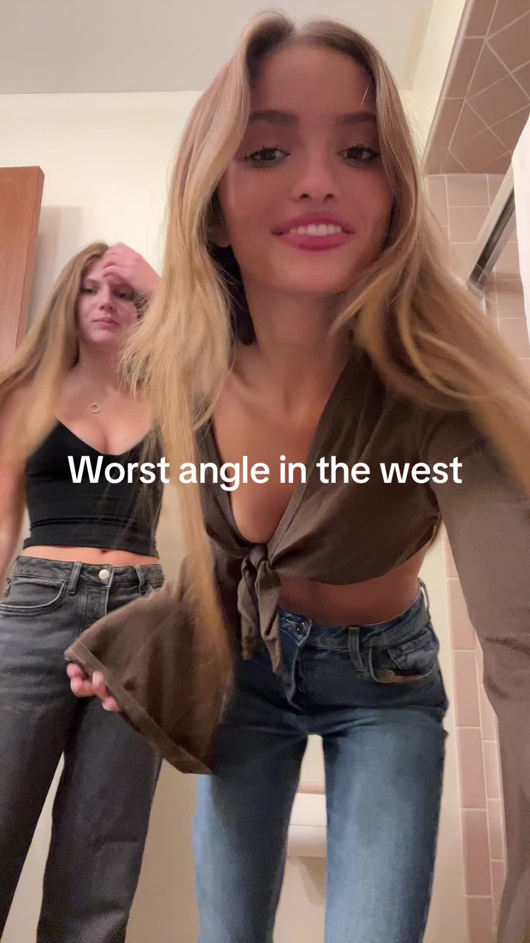 @𝒯𝒶𝓎𝓁𝑜𝓇 🪽