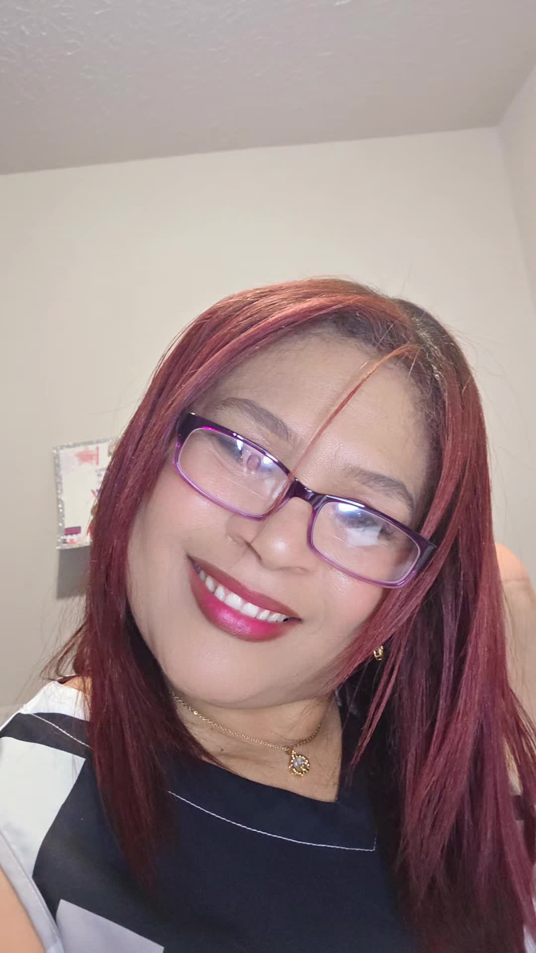 @MayeMaryKay 💄