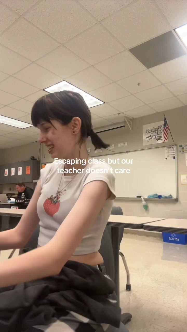 @ᴸⁱˡˡʸ