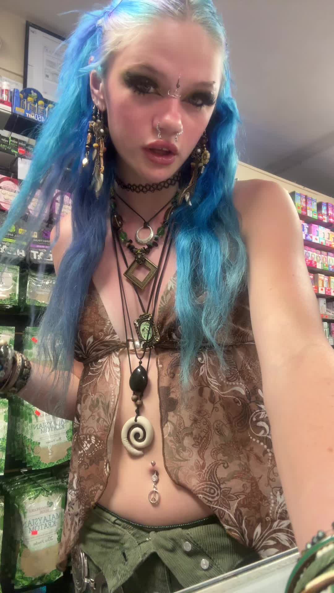 @⋆&sdot;☆ em ☆&sdot;⋆