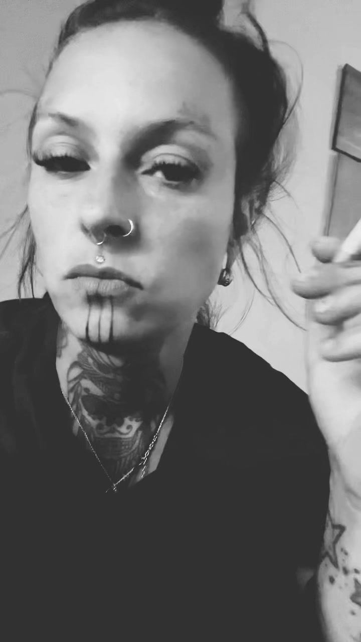 @Scherbentänzerin