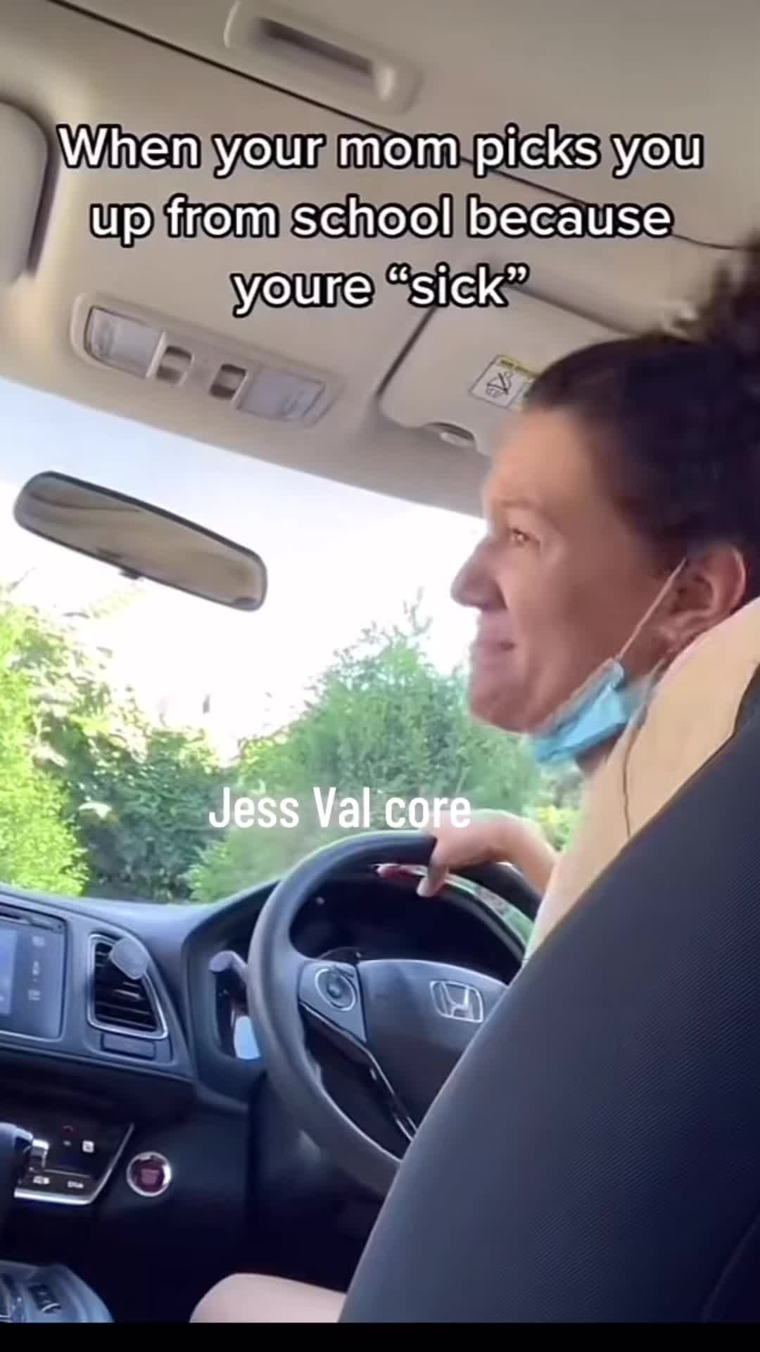 @itz_calia2