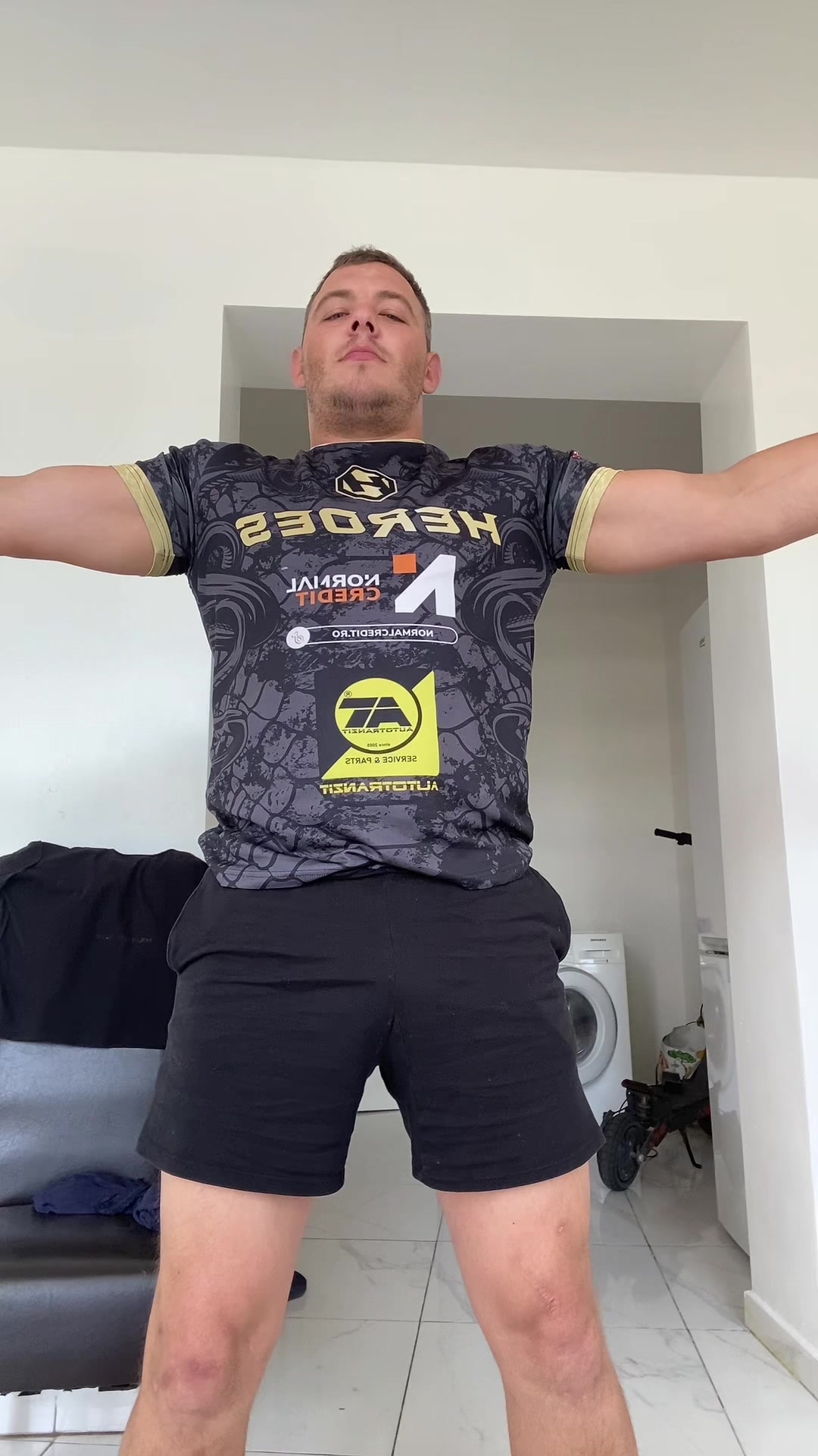 @Danu-SPARTANU👊💪💪🇲🇩🦍