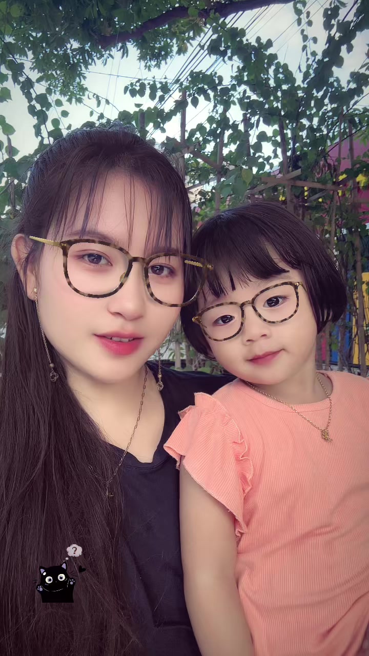 @👸🏻အိမ့်သရဖူ👸🏻