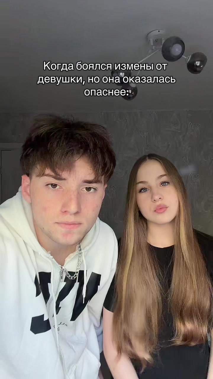 @𝐃𝐞𝐧𝐢𝐬 𝐁𝐫𝐞𝐚𝐳𝐞